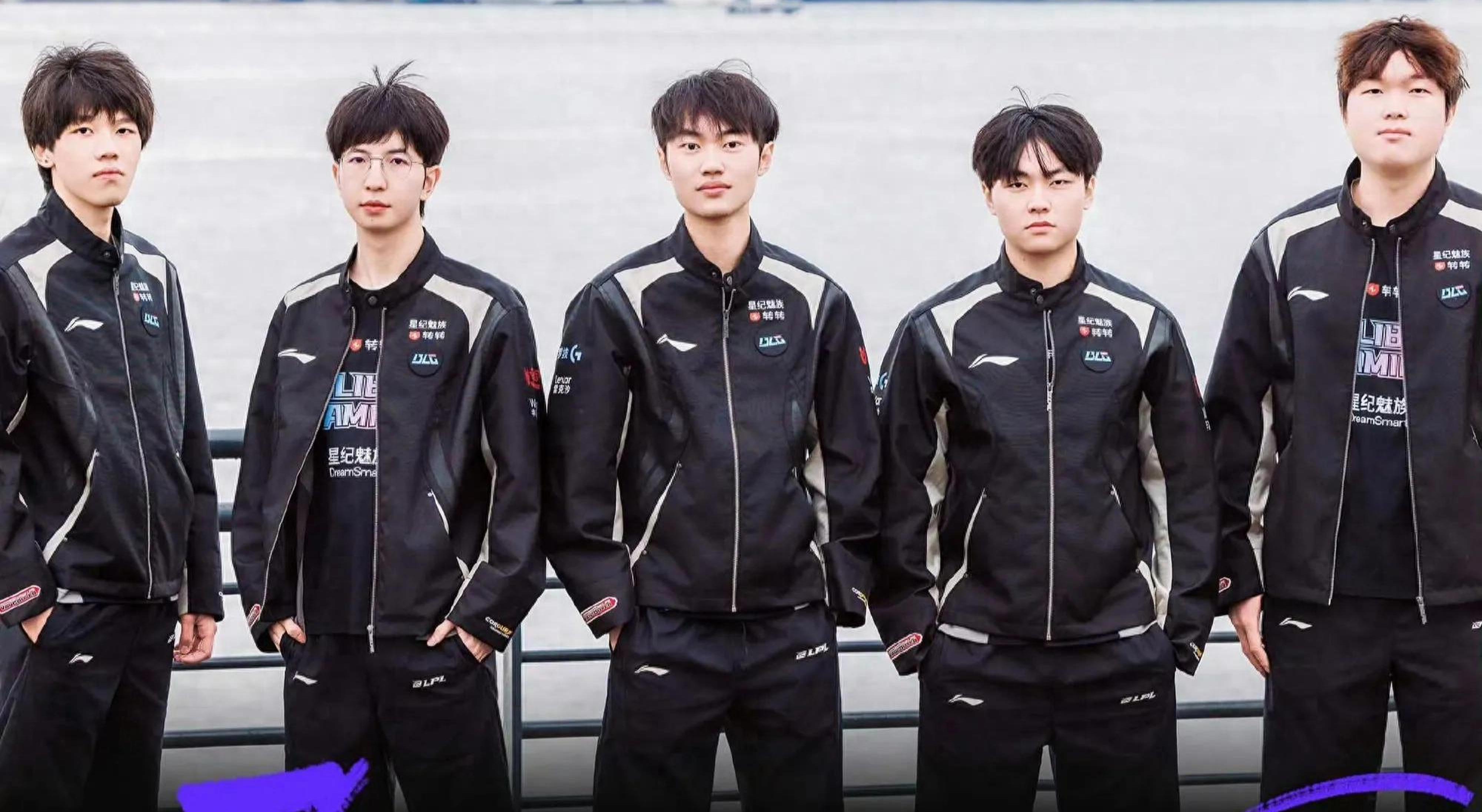 这为阿曼队 这为阿曼队